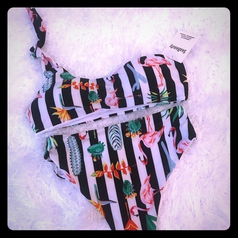 NWT Sea Beauty flamingo bikini, XLarge